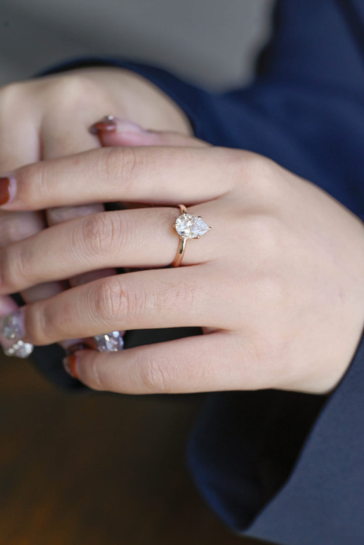 2.0ct-3.0ct Pear Cut Lab Grown Hidden Halo Diamond Engagement Ring