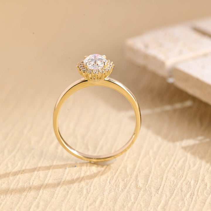 1.50ct-2.50ct Oval Cut Lab Grown Floral Halo Diamond Engagement Ring