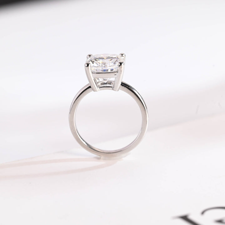 2.0ct-3.0ct Cushion Cut Lab Grown Diamond Solitaire Engagement Ring