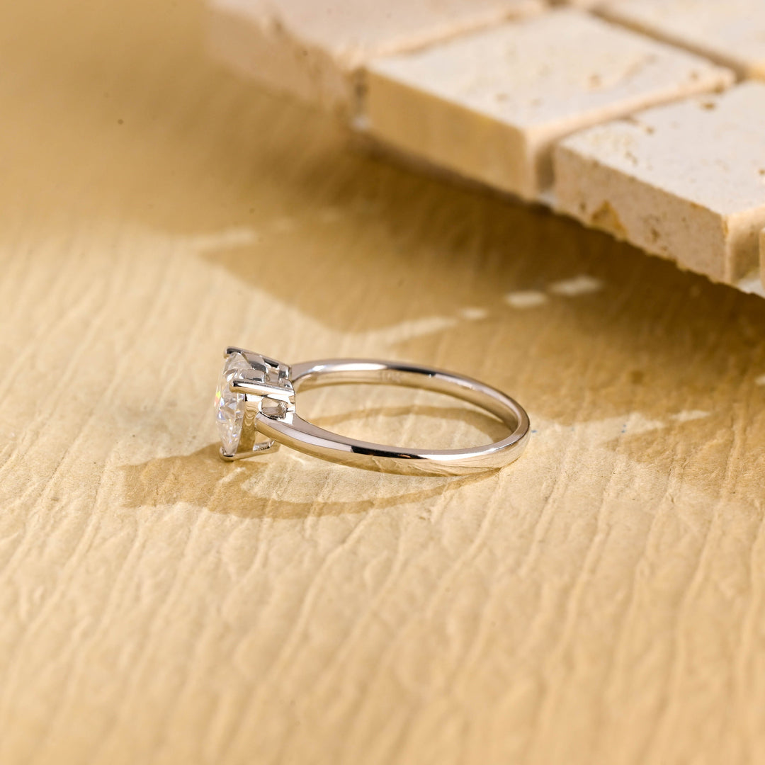 1.0ct-2.0ct Heart Cut Lab Grown Diamond Solitaire Engagement Ring