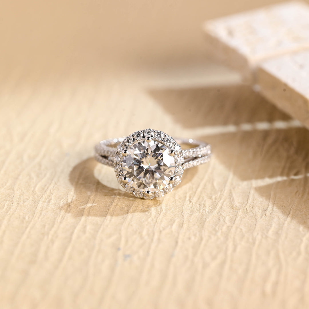 1.50ct-2.50ct Round Cut Lab Grown Halo Diamond Pave Engagement Ring