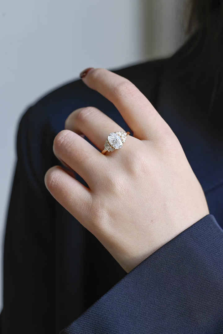 2.50ct-3.50ct Oval Cut Lab Grown Diamond Cluster Engagement Ring