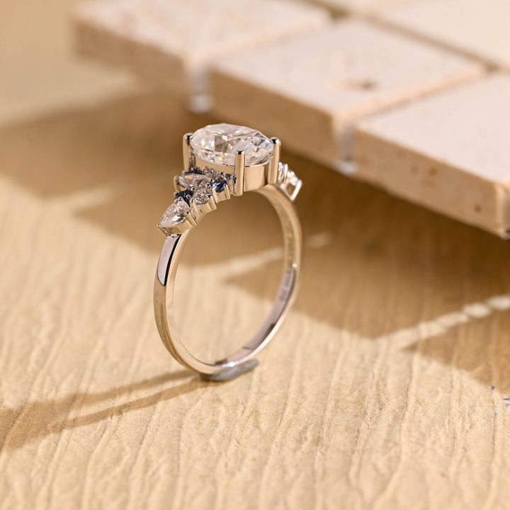 1.50ct-2.50ct Oval Cut Lab Grown Diamond Cluster Engagement Ring