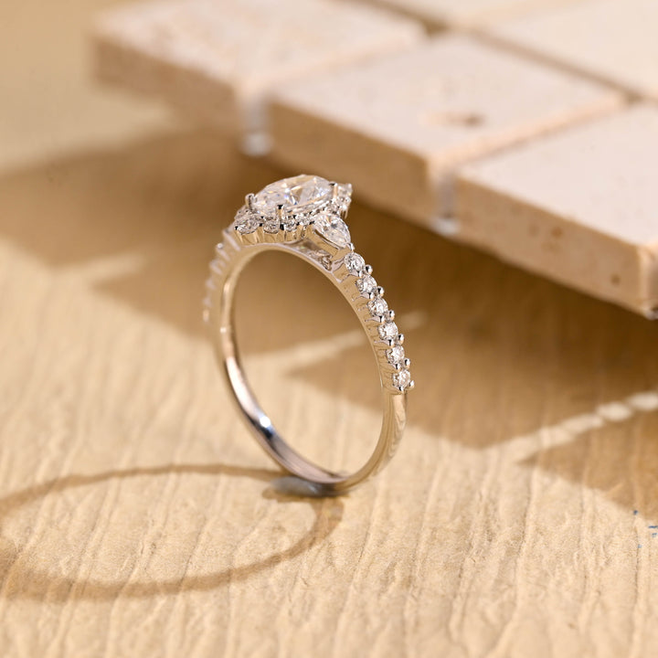1.0ct-2.0ct Oval Cut Lab Grown Diamond Cluster Engagement Ring