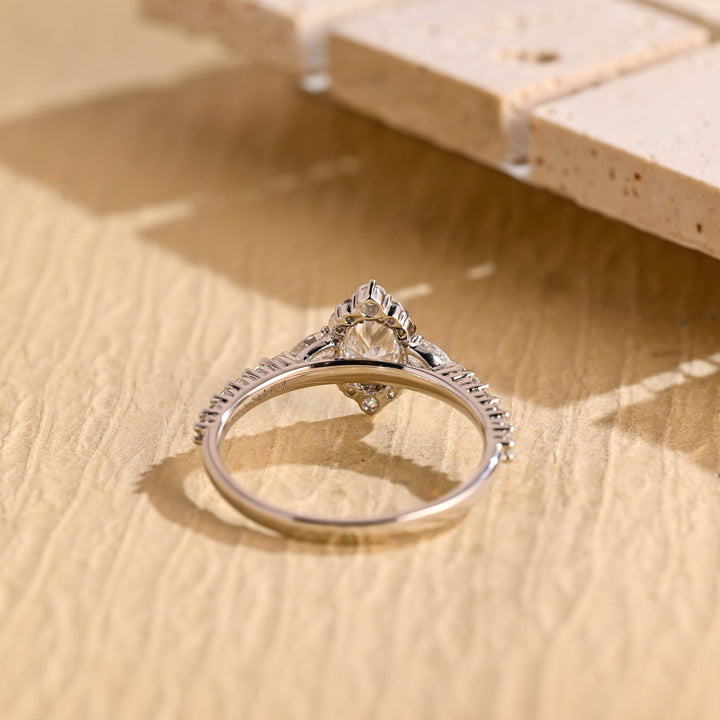 1.0ct-2.0ct Oval Cut Lab Grown Diamond Cluster Engagement Ring