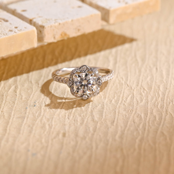 1.0ct-2.0ct Round Cut Lab Grown Diamond Vintage Cluster Engagement Ring
