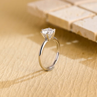 2.0ct-4.0ct Round Cut Lab Grown Solitaire Diamond Engagement Ring