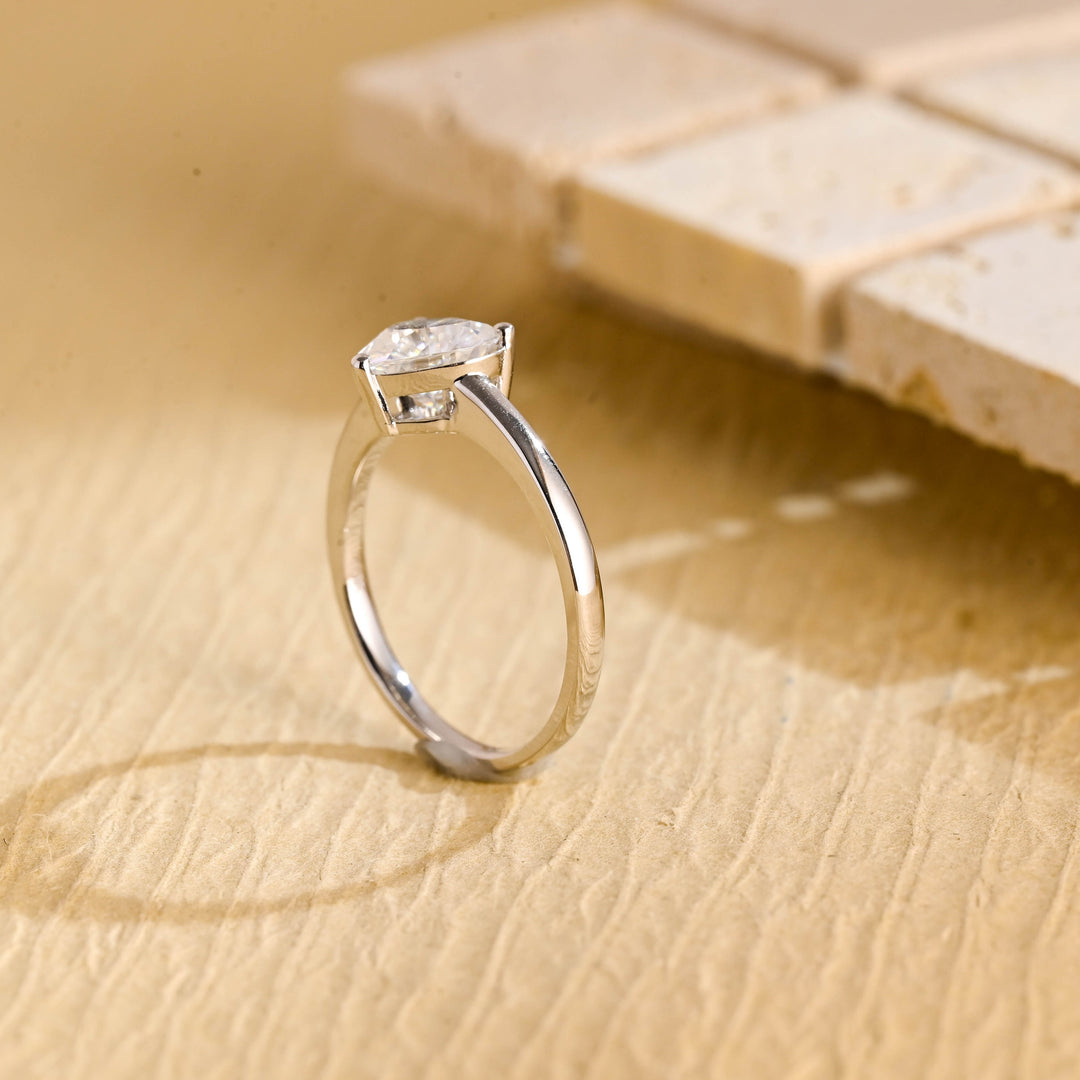 1.0ct-2.0ct Heart Cut Lab Grown Diamond Solitaire Engagement Ring