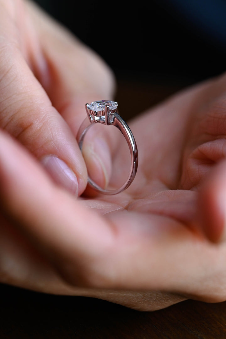 1.0ct-2.0ct Heart Cut Lab Grown Diamond Solitaire Engagement Ring