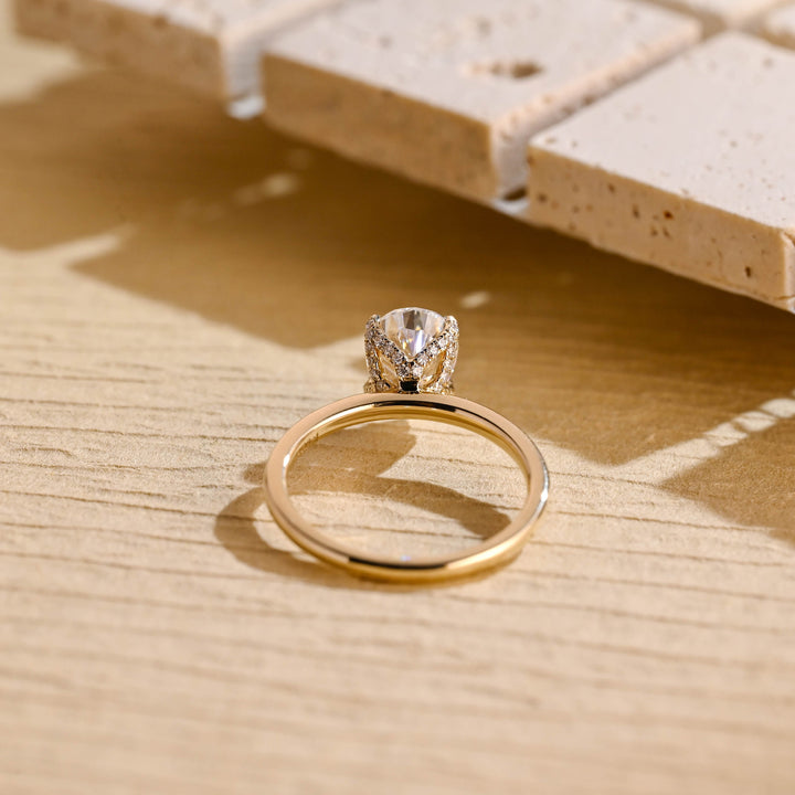 2.0ct-3.0ct Pear Cut Lab Grown Diamond Tulip Set Engagement Ring