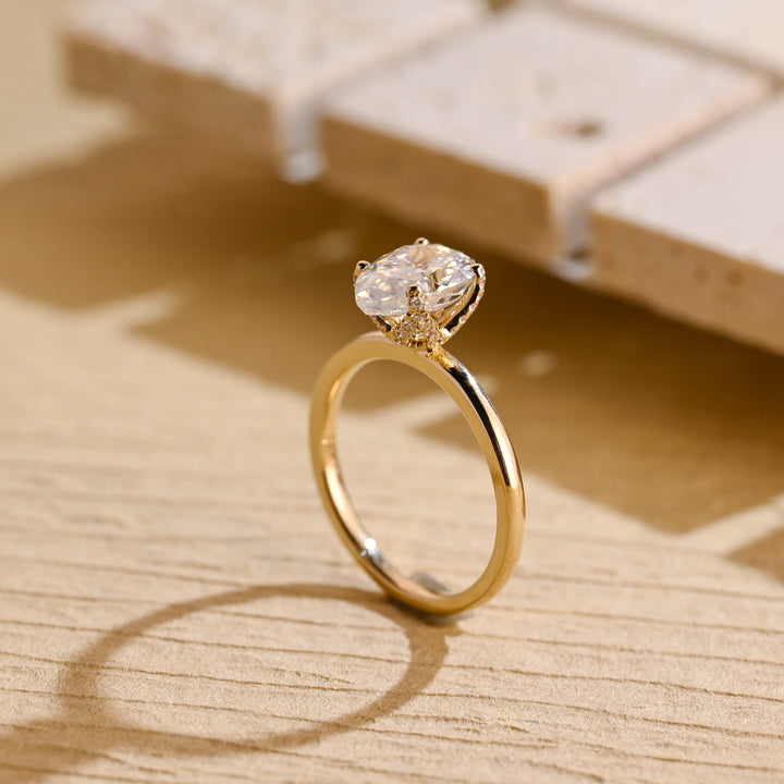 2.0ct-3.0ct Pear Cut Lab Grown Diamond Tulip Set Engagement Ring