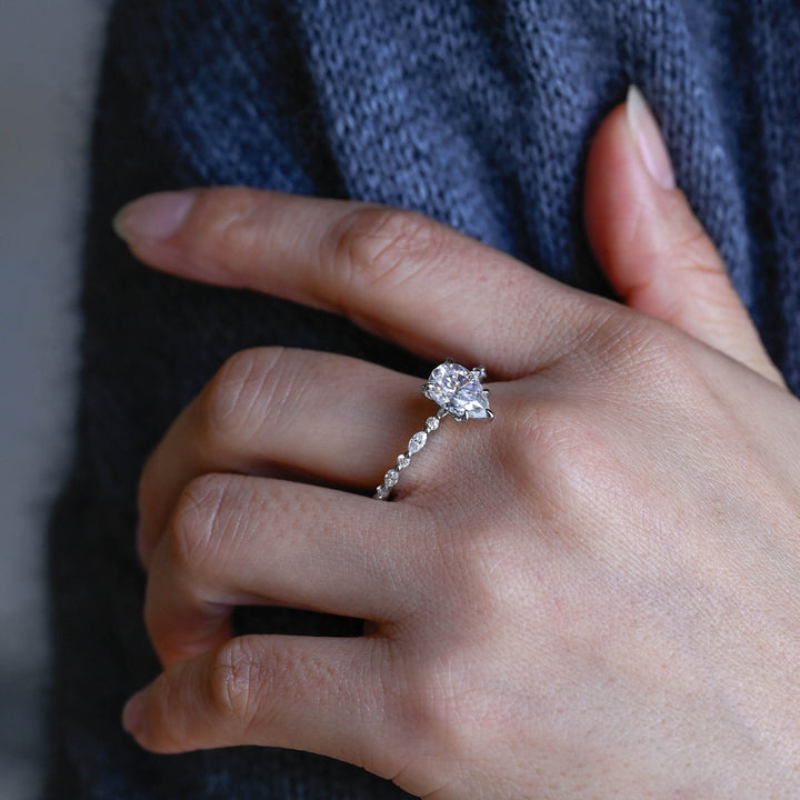 1.0ct-2.0ct Pear Cut Lab Grown Diamond Pave Engagement Ring