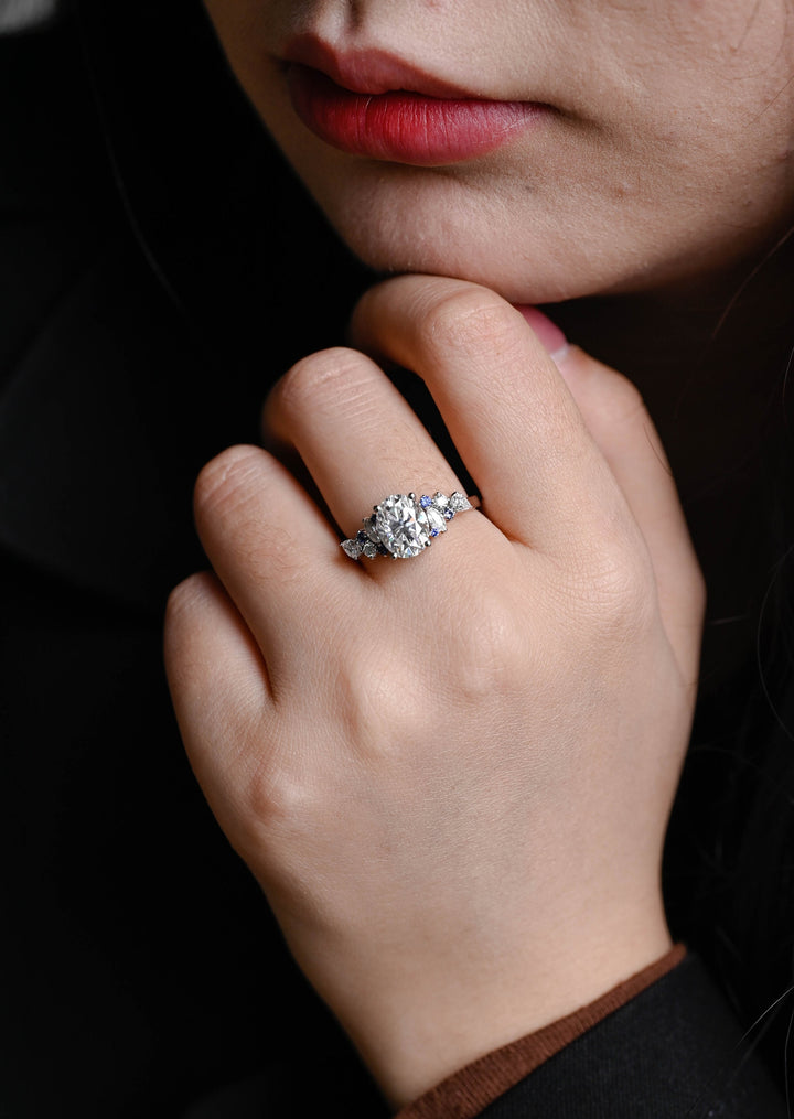 1.50ct-2.50ct Oval Cut Lab Grown Diamond Cluster Engagement Ring