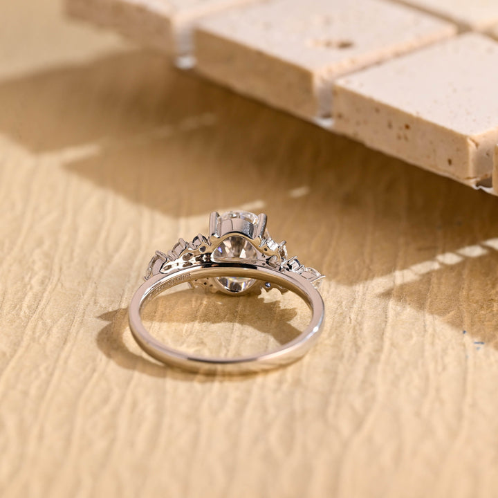 1.50ct-2.50ct Oval Cut Lab Grown Diamond Cluster Engagement Ring