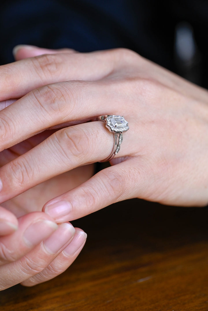 1.0ct-2.0ct Emerald Cut Lab Grown Diamond Vintage Halo Engagement Ring