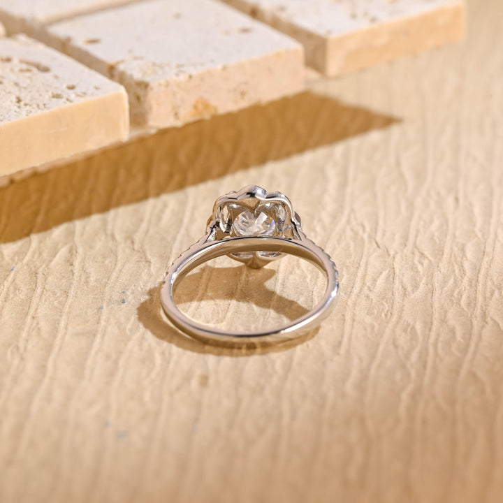 1.0ct-2.0ct Round Cut Lab Grown Diamond Vintage Cluster Engagement Ring