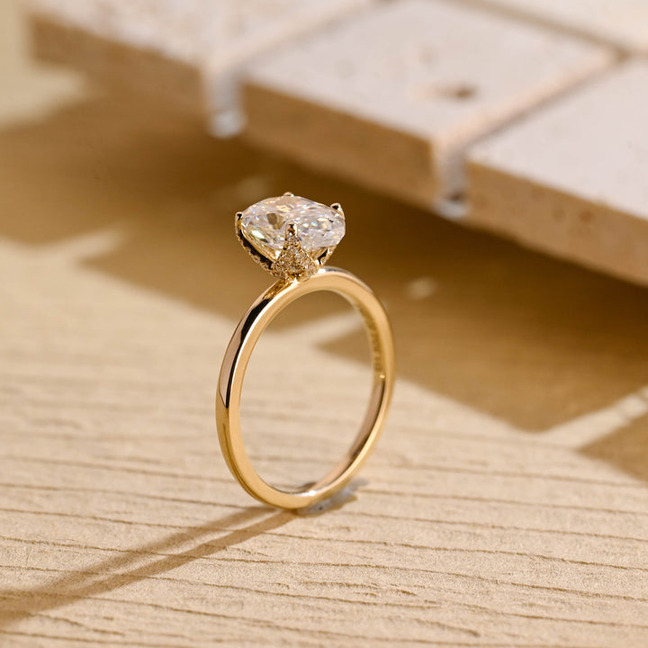 2.0ct-3.0ct Pear Cut Lab Grown Diamond Tulip Set Engagement Ring