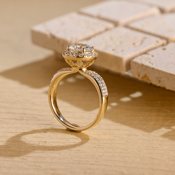 1.50ct-2.50ct Round Cut Lab Grown Diamond Halo Engagement Ring