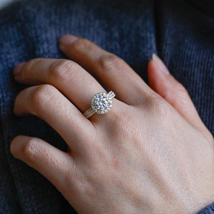 1.50ct-2.50ct Round Cut Lab Grown Diamond Halo Engagement Ring