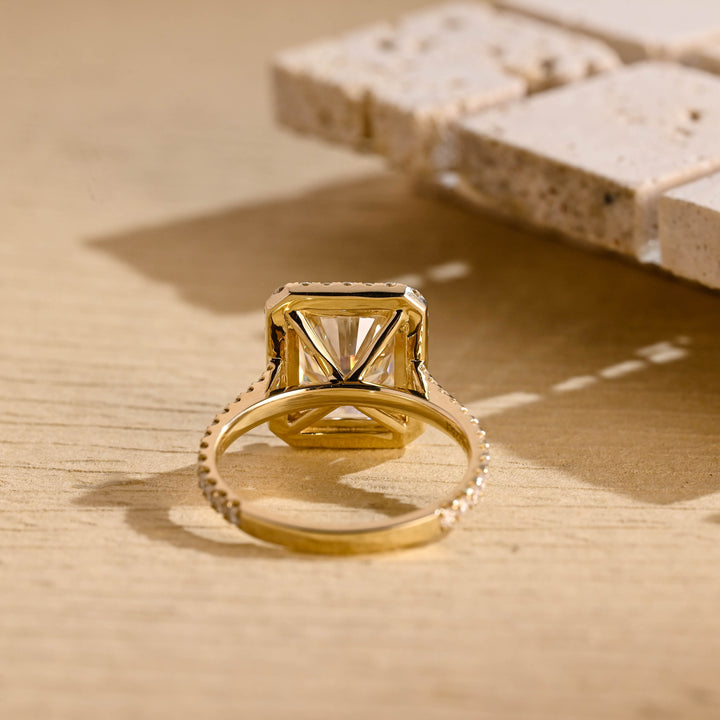 2.0ct-3.0ct Radiant Cut Lab Grown Diamond Halo Engagement Ring