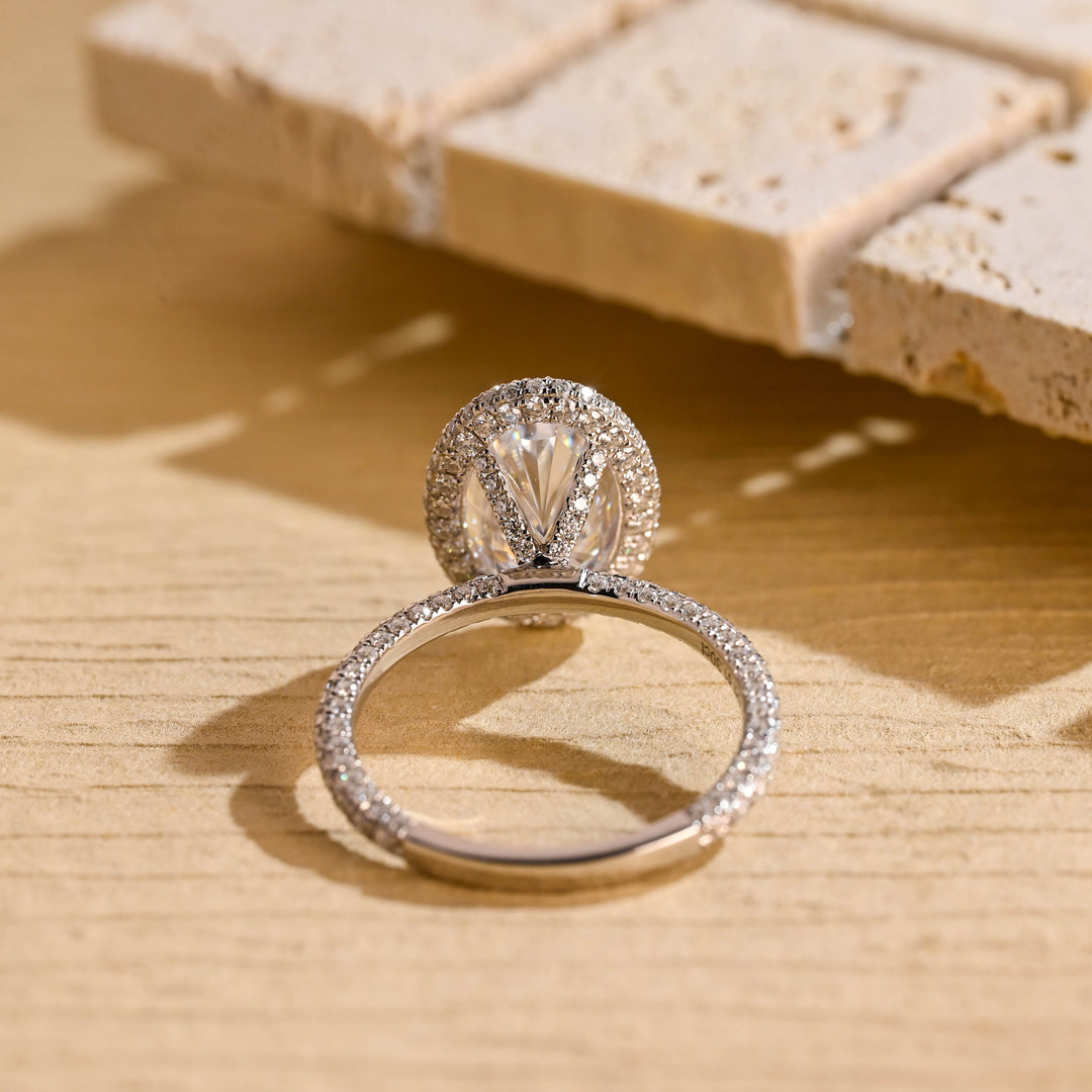 3.50ct-4.50ct Oval Cut Lab Grown Diamond Unique Halo Engagement Ring