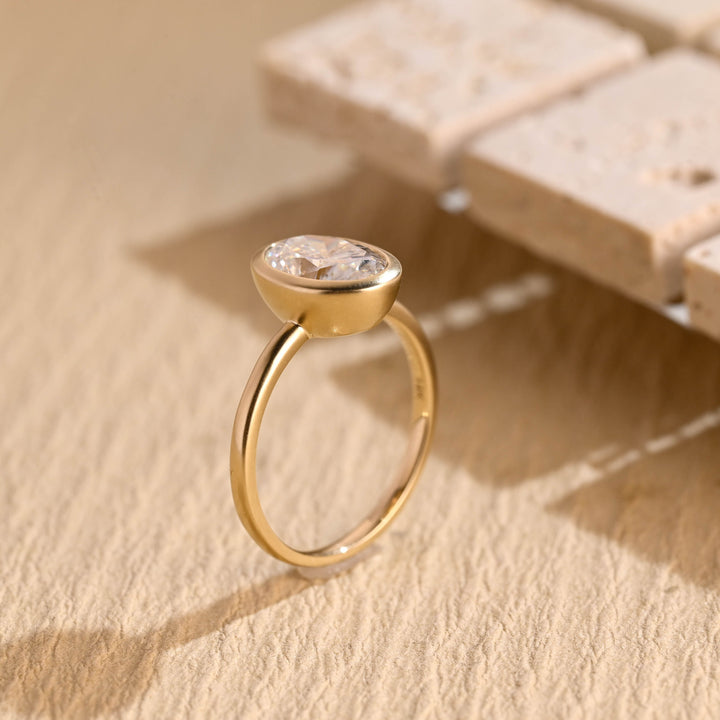 1.50ct-2.50ct Bezel Set Oval Cut Lab Grown Diamond Engagement Ring
