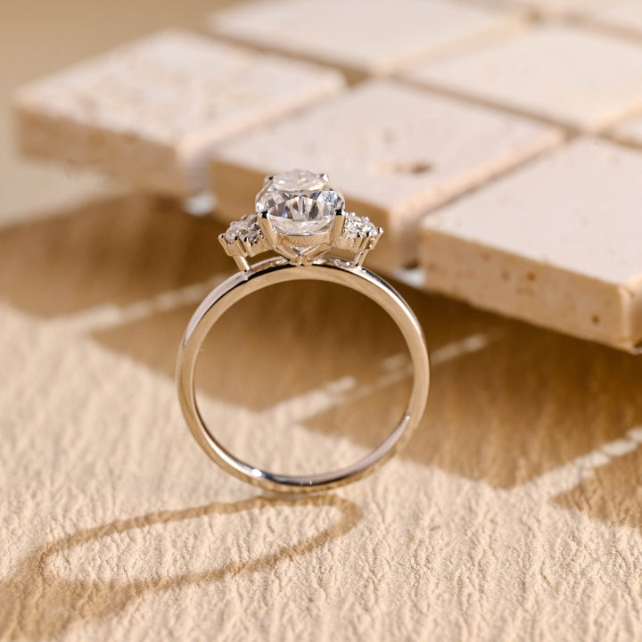 1.50ct-2.50ct Pear Cut Lab Grown Diamond Cluster Engagement Ring