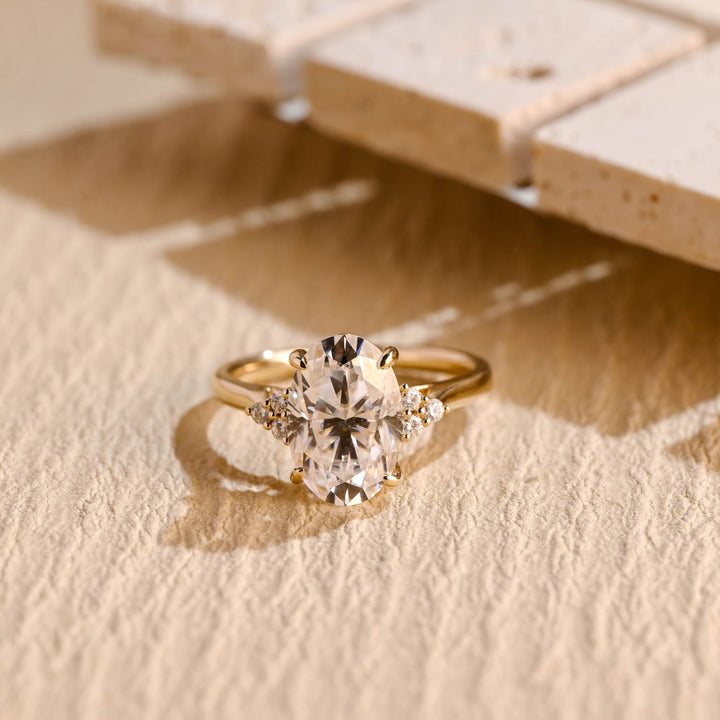 2.50ct-3.50ct Oval Cut Lab Grown Diamond Cluster Engagement Ring