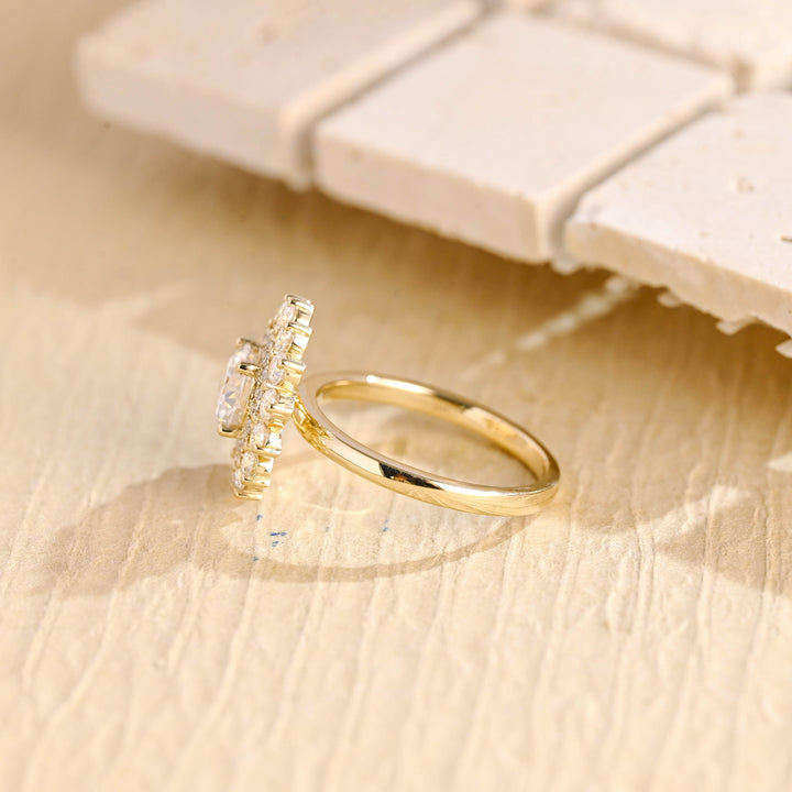 1.0ct-2.0ct Round Cut Lab Grown Diamond Double Halo Engagement Ring