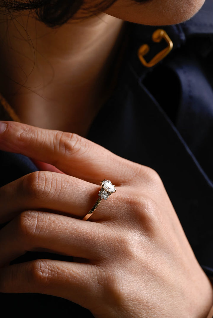 1.50ct-2.50ct Oval Cut Lab Grown Diamond Cluster Engagement Ring