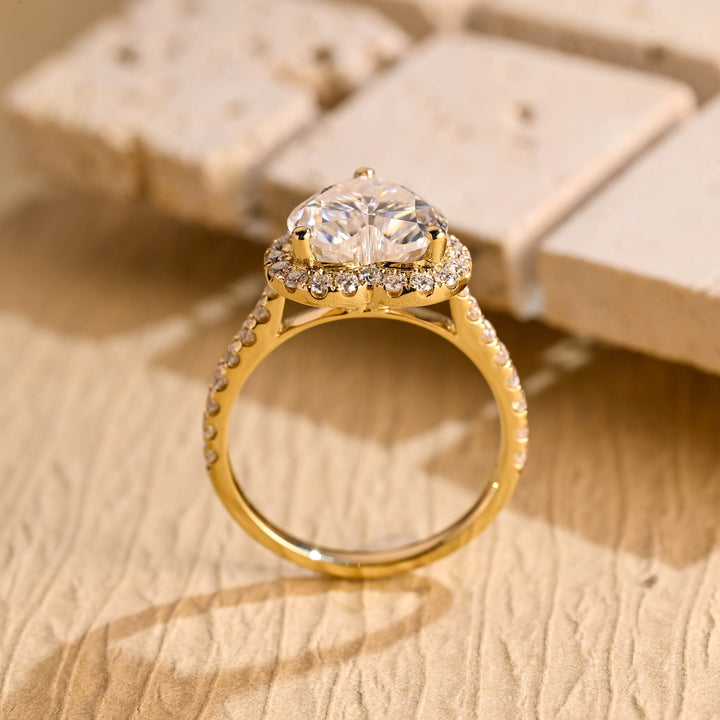 1.50ct-2.50ct Heart Cut Lab Grown Diamond Halo Engagement Ring