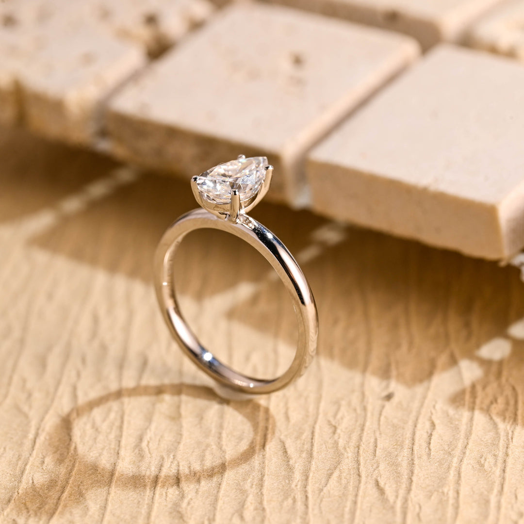 1.50ct-2.50ct Pear Cut Lab Grown Diamond Solitaire Engagement Ring
