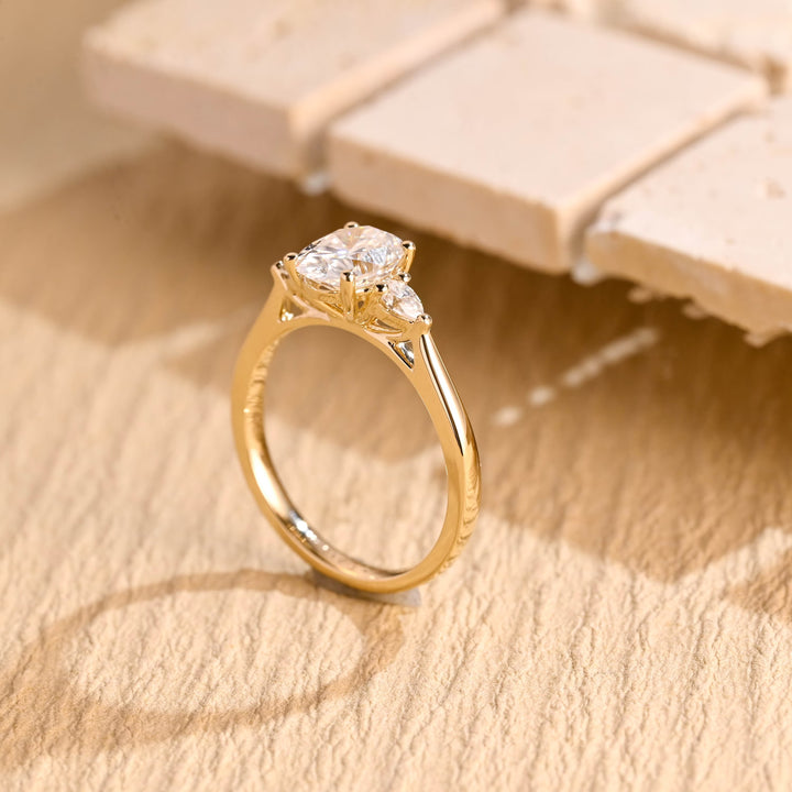 1.0ct-2.0ct Oval Cut Lab Grown Diamond Three Stone Engagement Ring