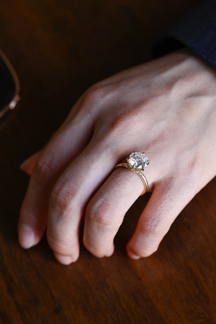 2.50ct-3.50ct Round Cut Lab Grown Diamond Bridge Engagement Ring
