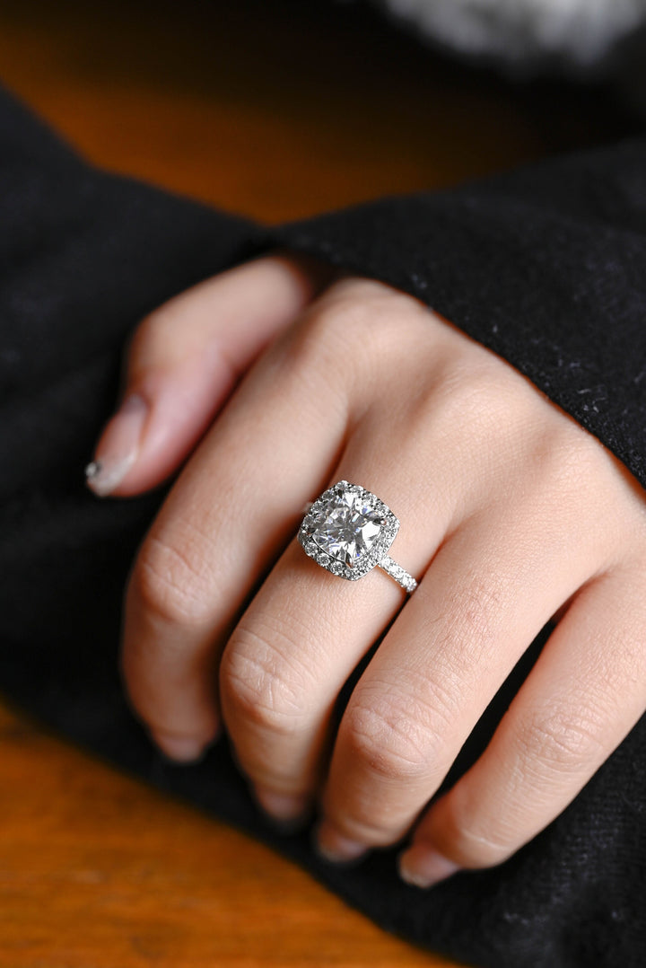 1.50ct-2.50ct Cushion Cut Lab Grown Diamond Halo Engagement Ring
