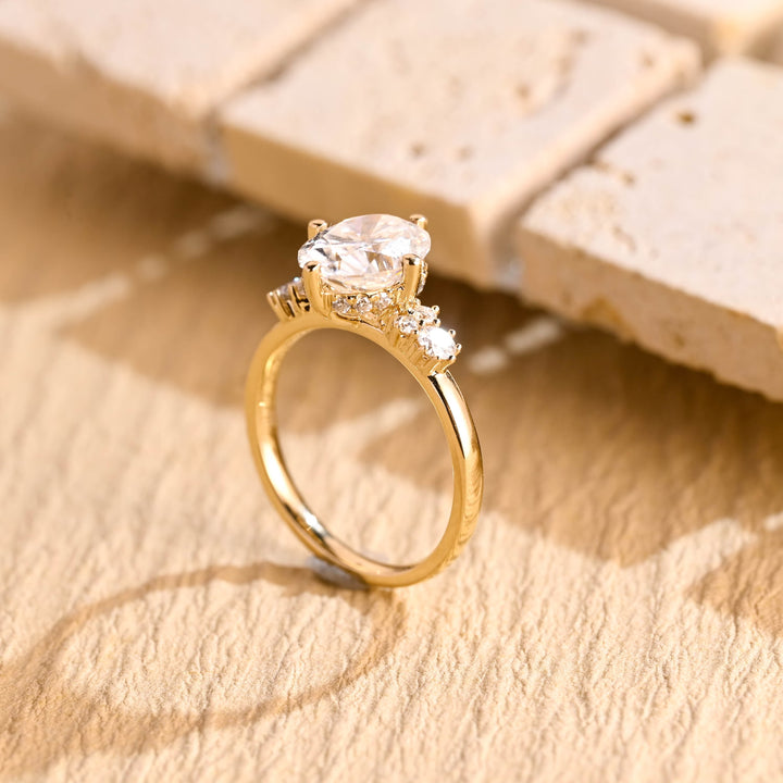 1.50ct-2.50ct Oval Cut Lab Grown Diamond Cluster Engagement Ring