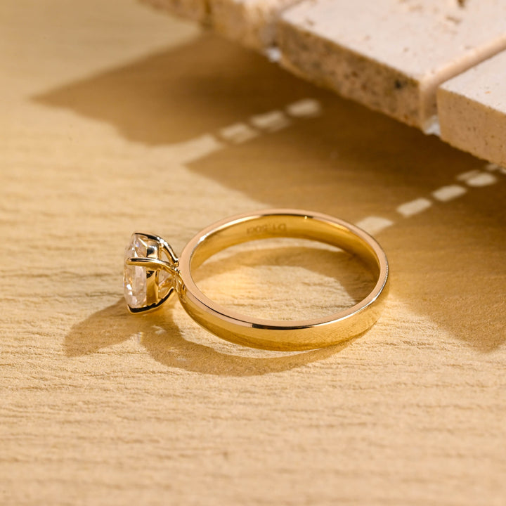 1.50ct-2.50ct Oval Cut Lab Grown Solitaire Diamond Engagement Ring for Her