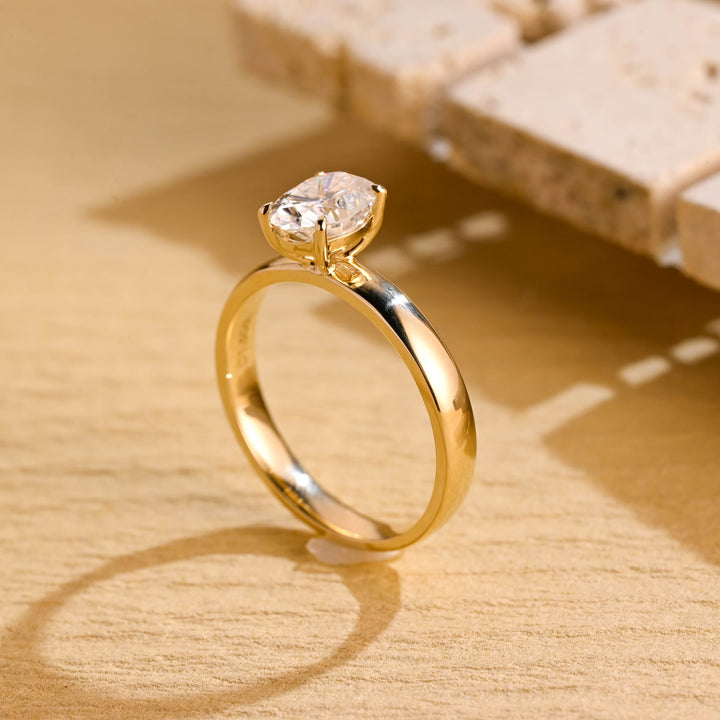 1.50ct-2.50ct Oval Cut Lab Grown Solitaire Diamond Engagement Ring for Her