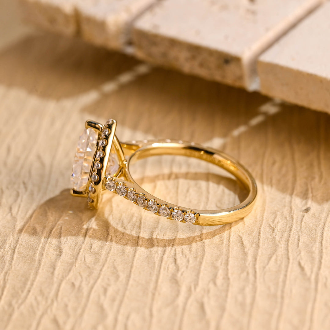 1.50ct-2.50ct Heart Cut Lab Grown Diamond Halo Engagement Ring