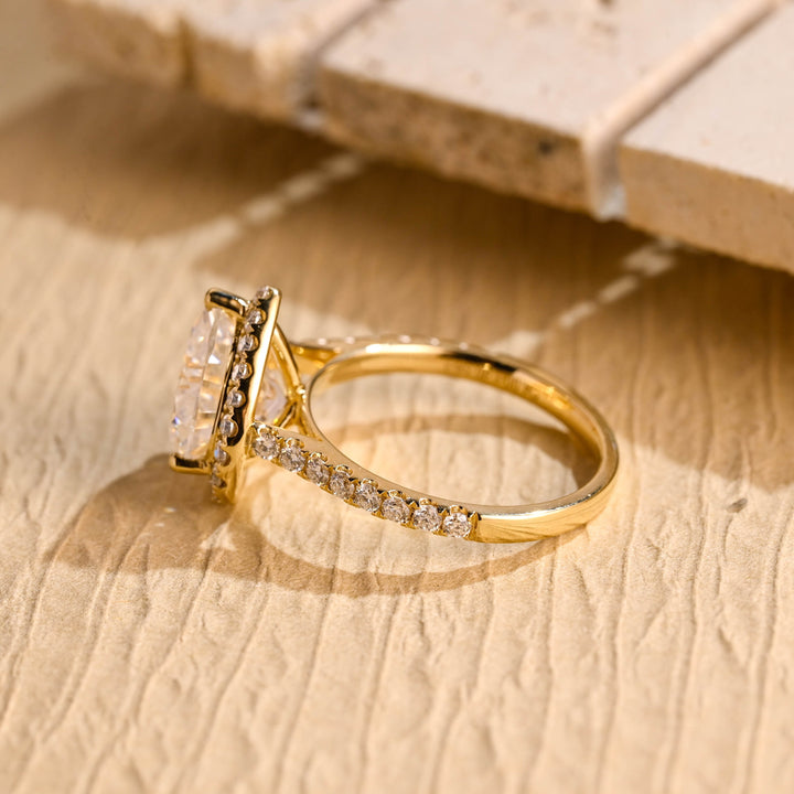 1.50ct-2.50ct Heart Cut Lab Grown Diamond Halo Engagement Ring