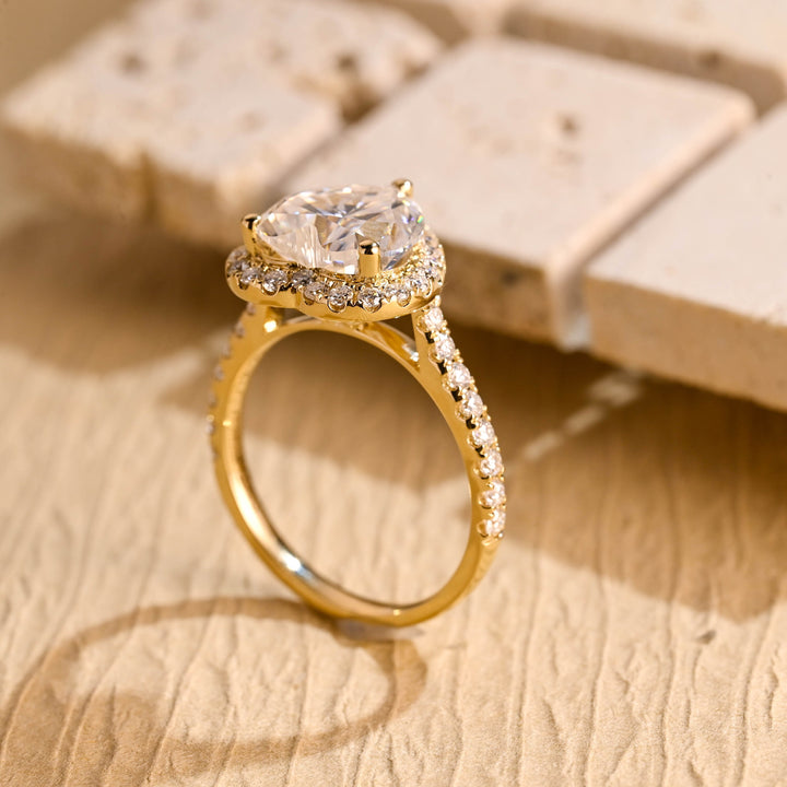 1.50ct-2.50ct Heart Cut Lab Grown Diamond Halo Engagement Ring