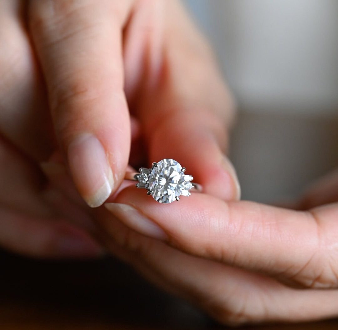 2.0ct-3.0ct Oval Cut Lab Grown Diamond Cluster Engagement Ring