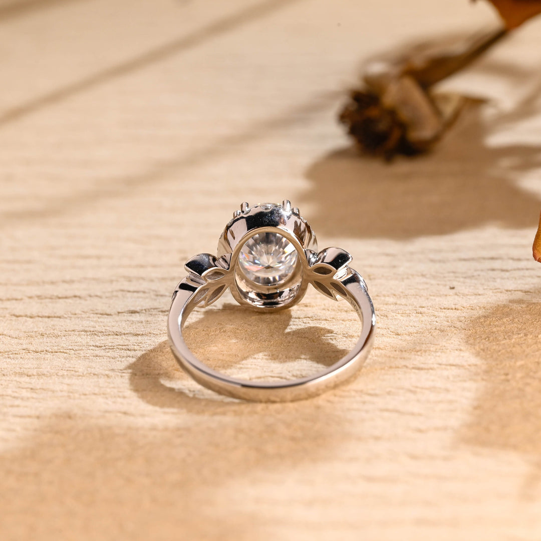 1.0ct-2.0ct Oval Cut Lab Grown Diamond Vintage Cluster Engagement Ring