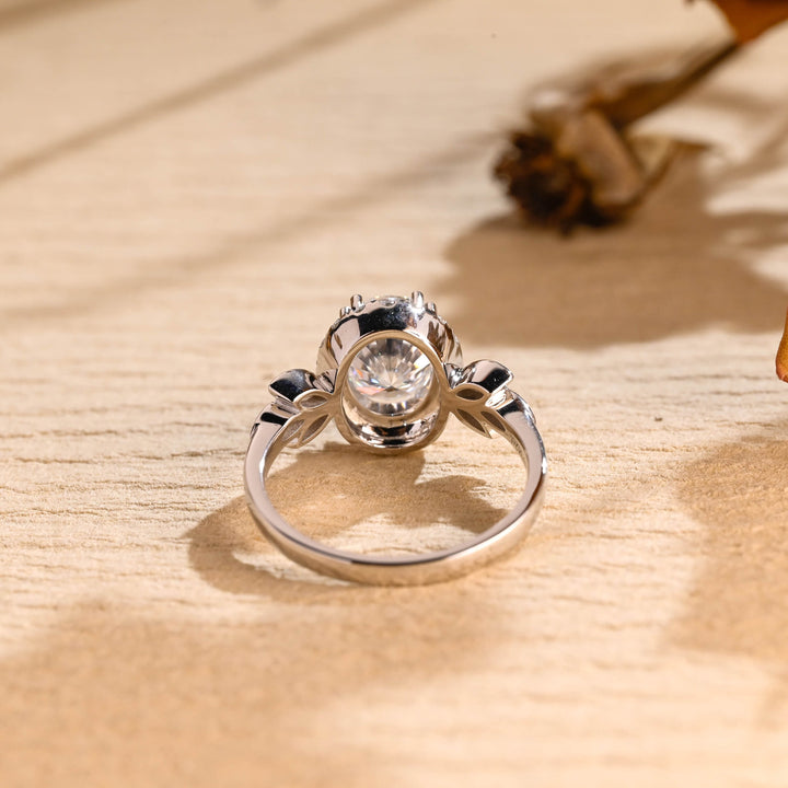 1.0ct-2.0ct Oval Cut Lab Grown Diamond Vintage Cluster Engagement Ring