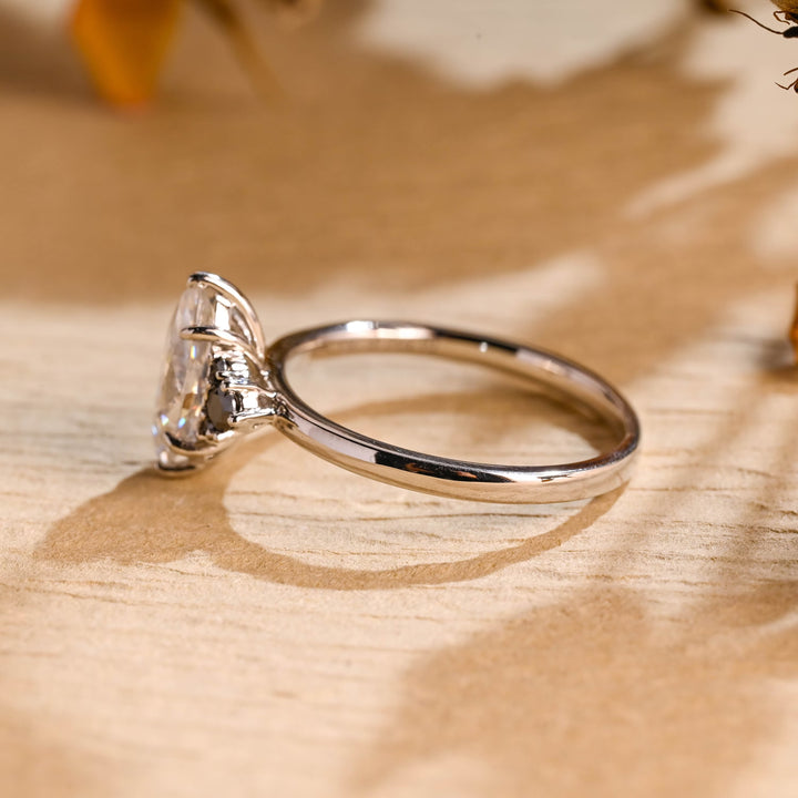 1.50ct-2.50ct Marquise Cut Lab Grown Diamond Cluster Engagement Ring With Black Diamond