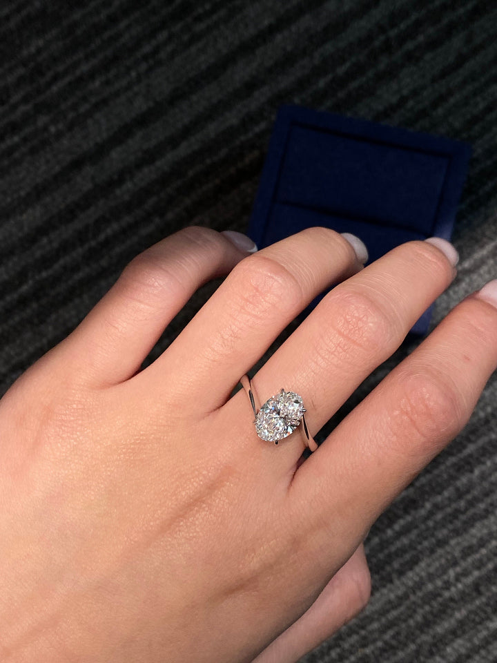 1.50ct-2.50ct Oval Cut Lab Grown Diamond Twisted Solitaire Engagement Ring