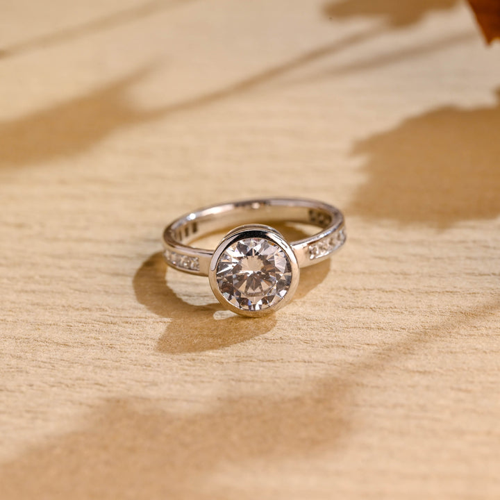 1.50ct-2.50ct Bezel Set Round Cut Lab Grown Diamond Engagement Ring