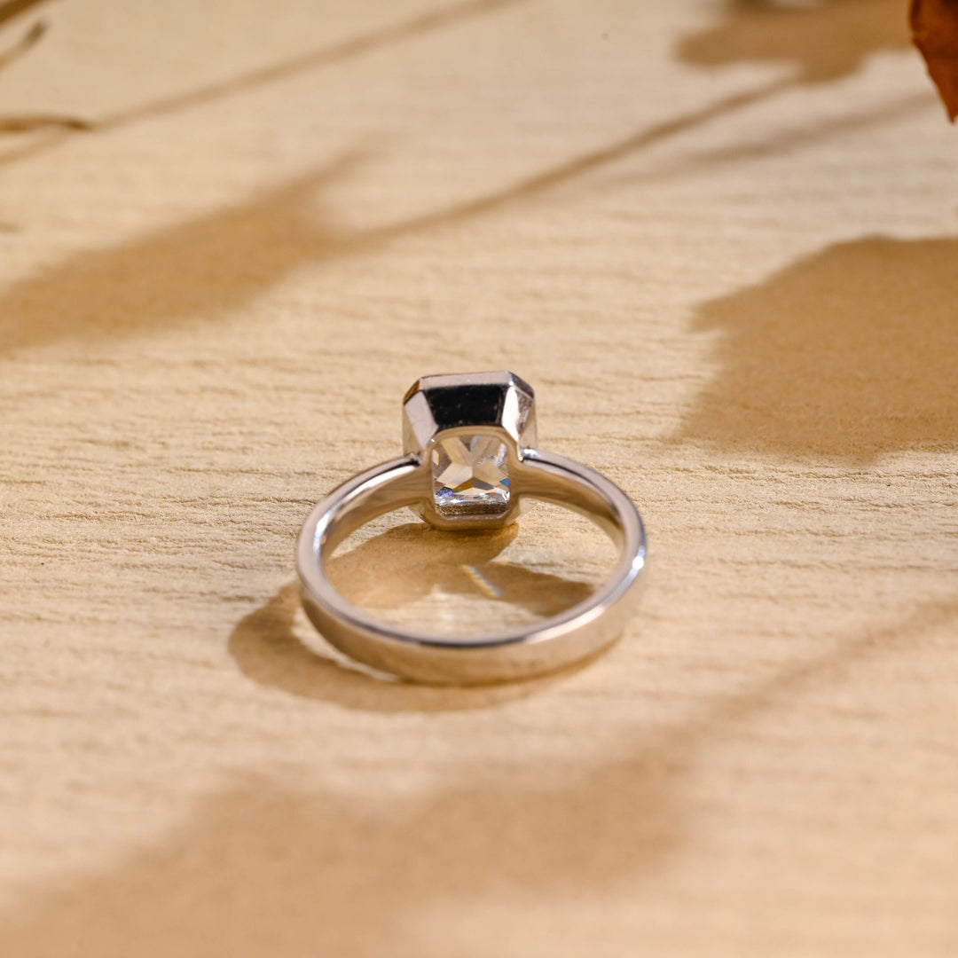 1.50ct-2.50ct Bezel Set Radiant Cut Lab Grown Diamond Engagement Ring