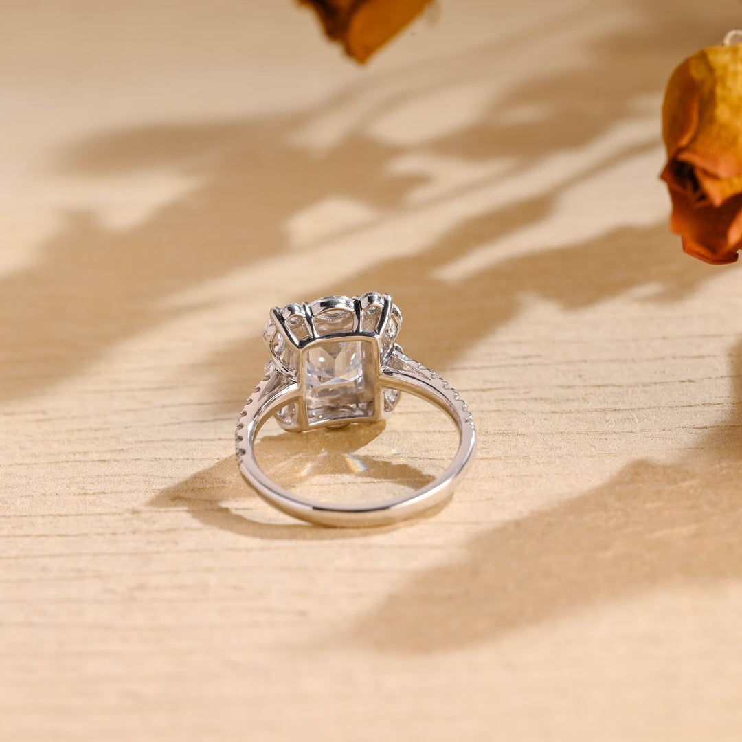 1.0ct-2.0ct Emerald Cut Lab Grown Diamond Halo Cluster Engagement Ring