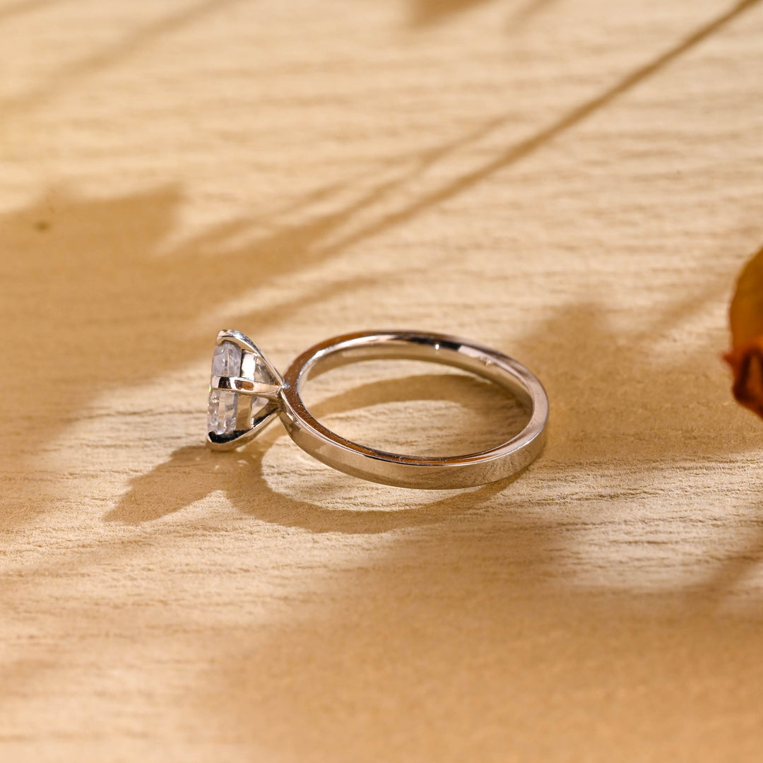 1.0ct-2.0ct Oval Cut Lab Grown Diamond Solitaire Engagement Ring